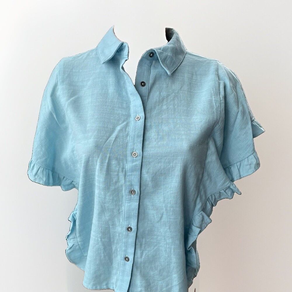 Universal Thread Blue Boxy Button Front Shirt Size XS NWT Ruffle